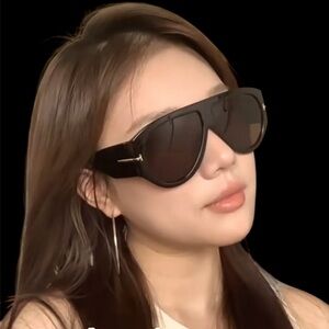 Vintage style Black Frames pilot shape oversized Sunglasses